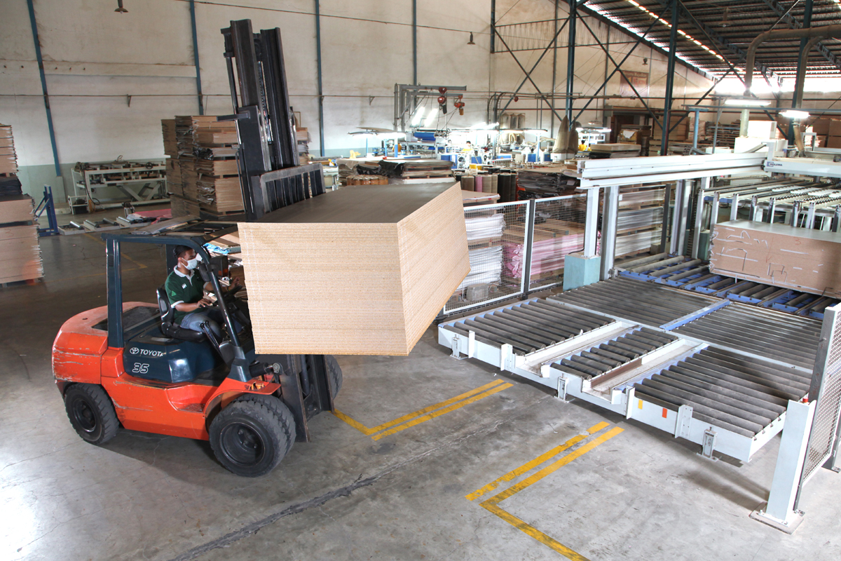 CNC Cutting Machinery