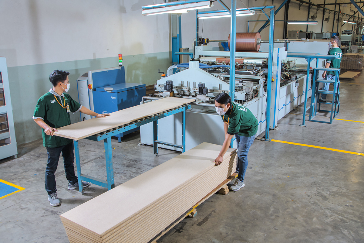 Wide Wrapping (Post Forming) Machinery